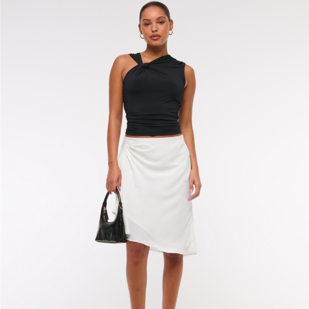 Abercrombie & Fitch Asymmetrical Hem Skirt *NWT*